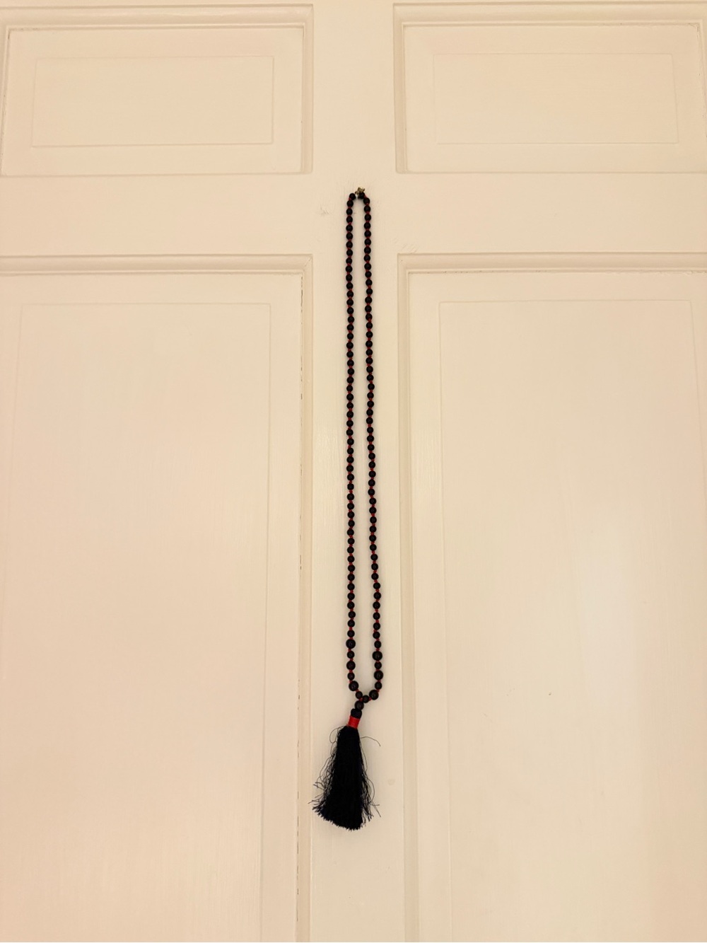 Vineyard Vines Black Beaded Tassel Necklace